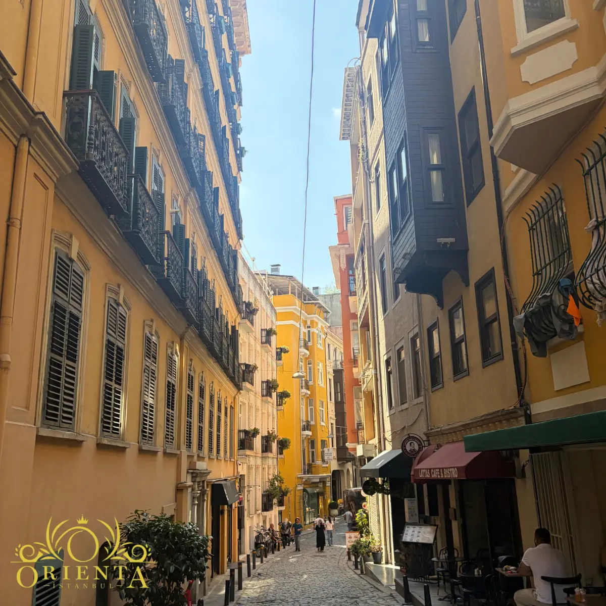 HIDDEN STREETS IN ISTANBUL